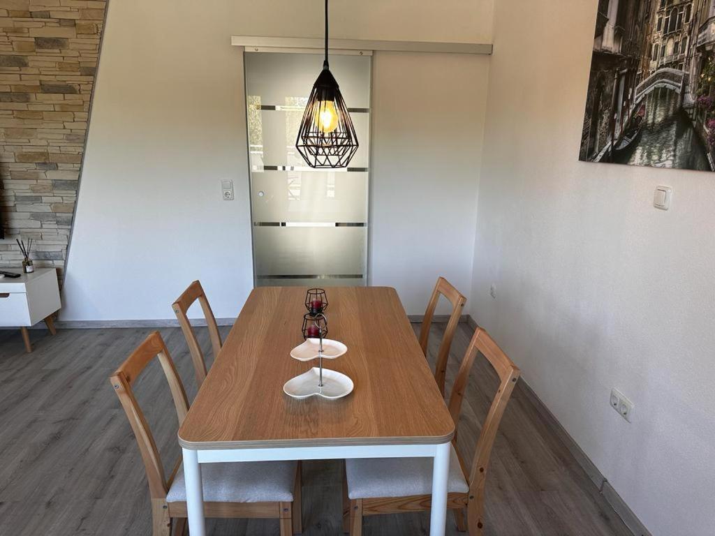 דיסבורג A&V Apartments Wunderschoene Rheinblick Wohnung Zum Entspannen Apt Ela מראה חיצוני תמונה