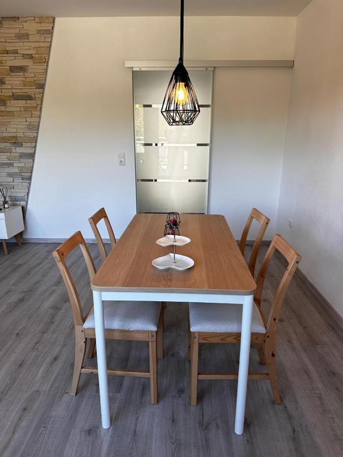 דיסבורג A&V Apartments Wunderschoene Rheinblick Wohnung Zum Entspannen Apt Ela מראה חיצוני תמונה