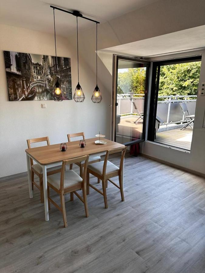 דיסבורג A&V Apartments Wunderschoene Rheinblick Wohnung Zum Entspannen Apt Ela מראה חיצוני תמונה